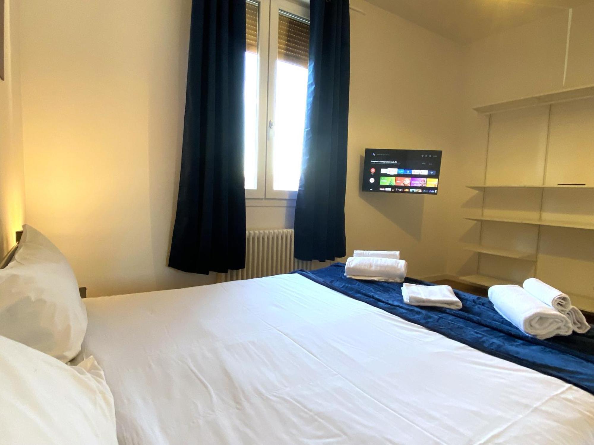 Avantgard Rooms Red Carpet Bologne Extérieur photo